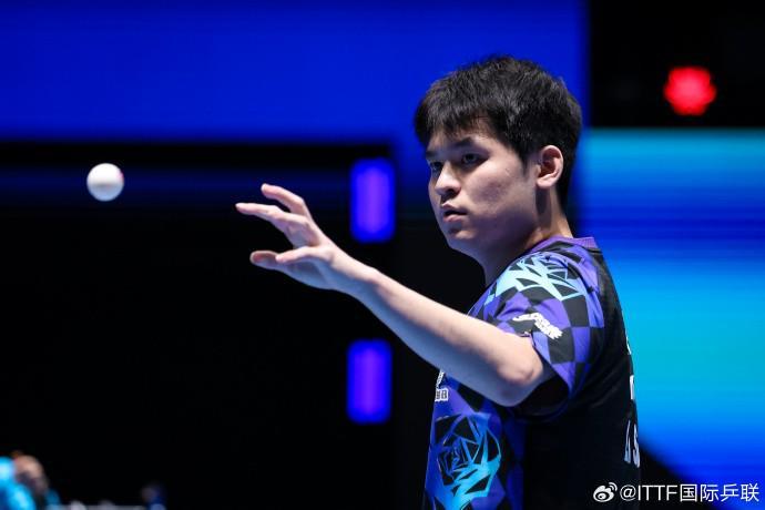 半岛体育下载-世乒赛男团半决赛：林诗栋0-3不敌F-勒布伦，国乒1-1法国